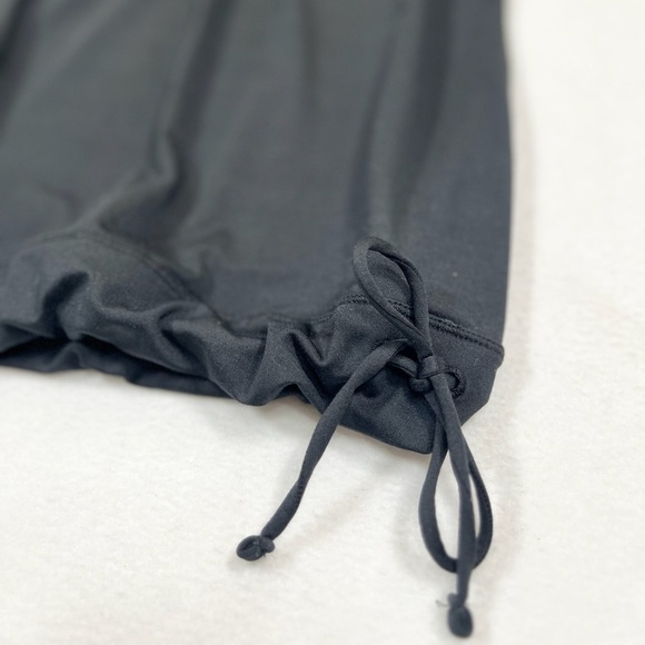 ATHLETA Black Tinker Tank Built in Bra Cinched Bottom Activewear Yoga Size Small - Picture 6 of 11